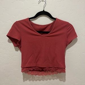 PINK LACE CROP TOP